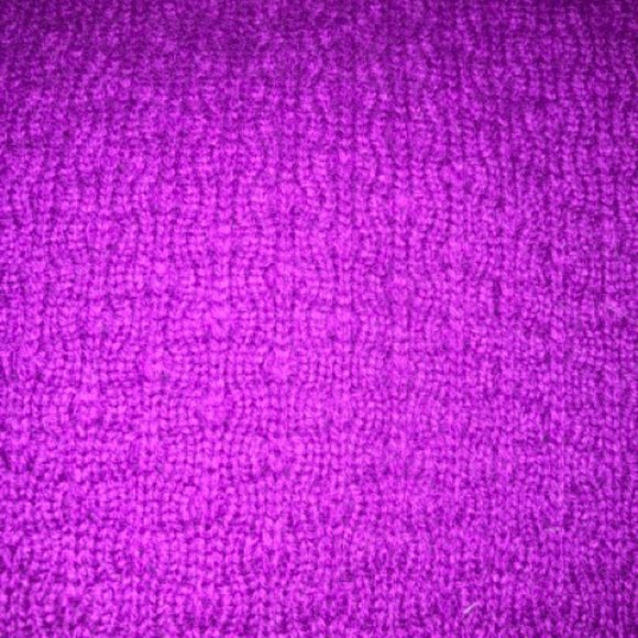 Beautiful Perry Ellis Purple Sweater - Picture 6 of 6